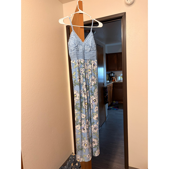Unknown Dresses & Skirts - Unknown Blue Floral Long Dress Size Small in Black